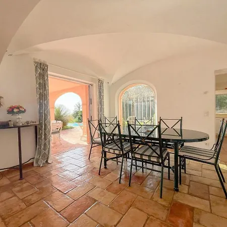 Provençale De Charme Avec Piscine Et Vue Villa Sainte-Maxime